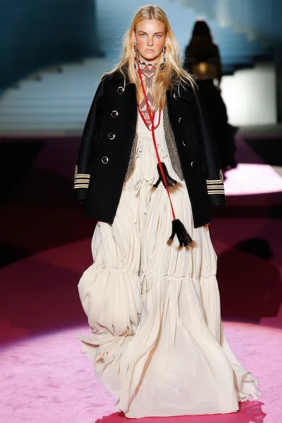 Look 31